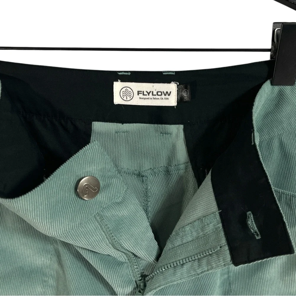 Flylow Cassandra Corduroy Short Women’s Medium in Green